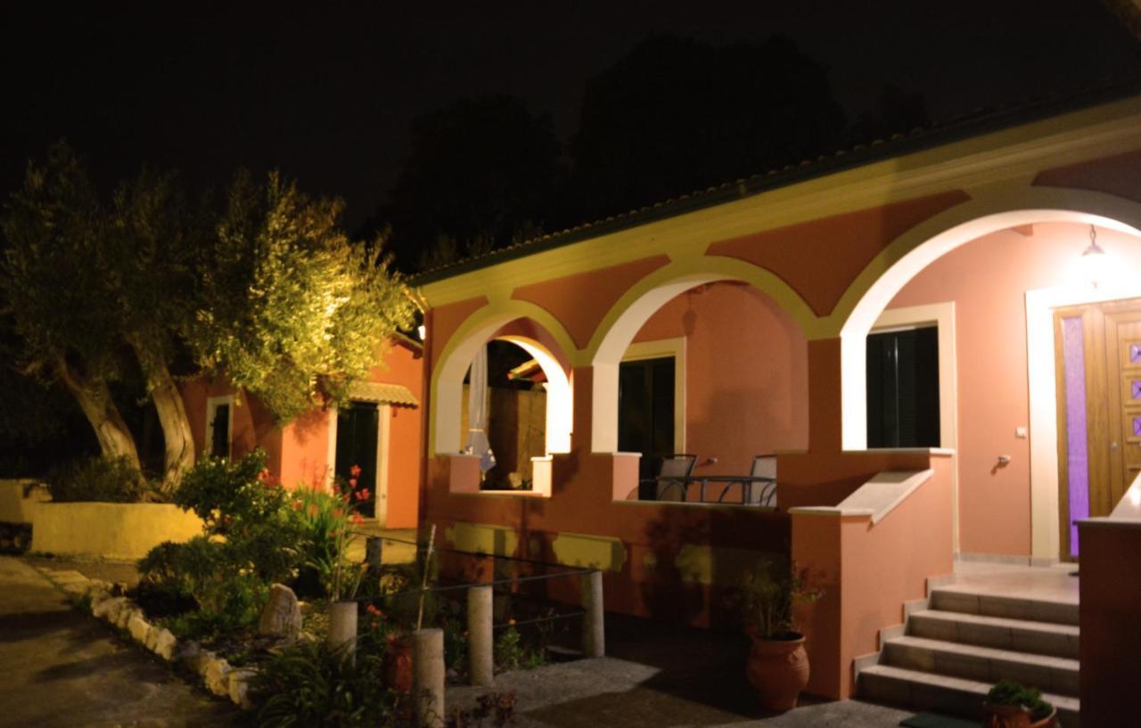 Villa Skafonas Sinarádes Extérieur photo