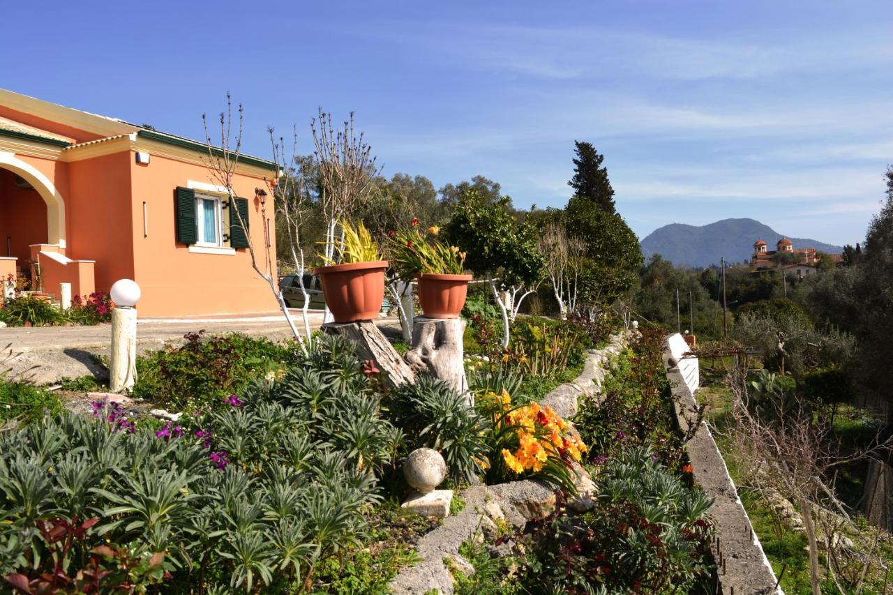 Villa Skafonas Sinarádes Extérieur photo