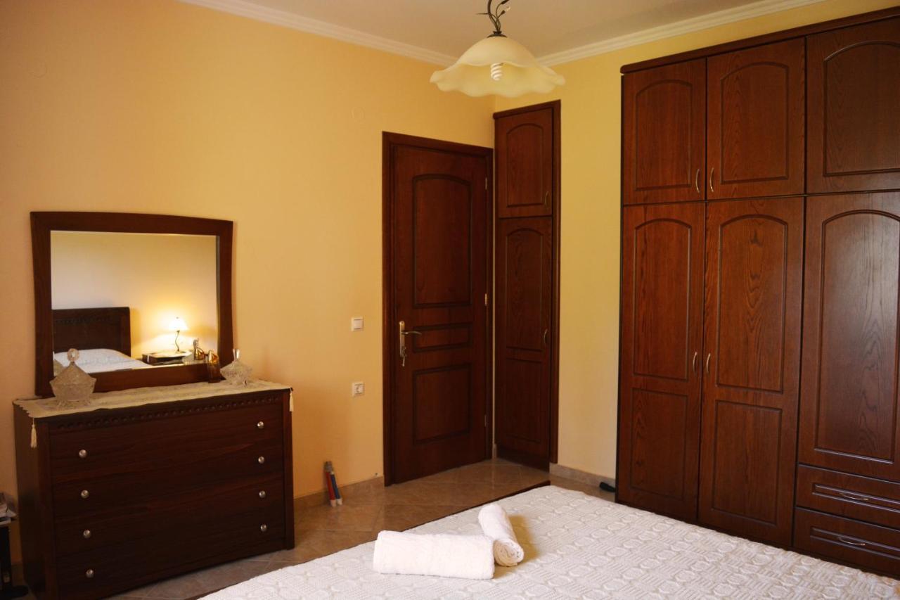 Villa Skafonas Sinarádes Extérieur photo